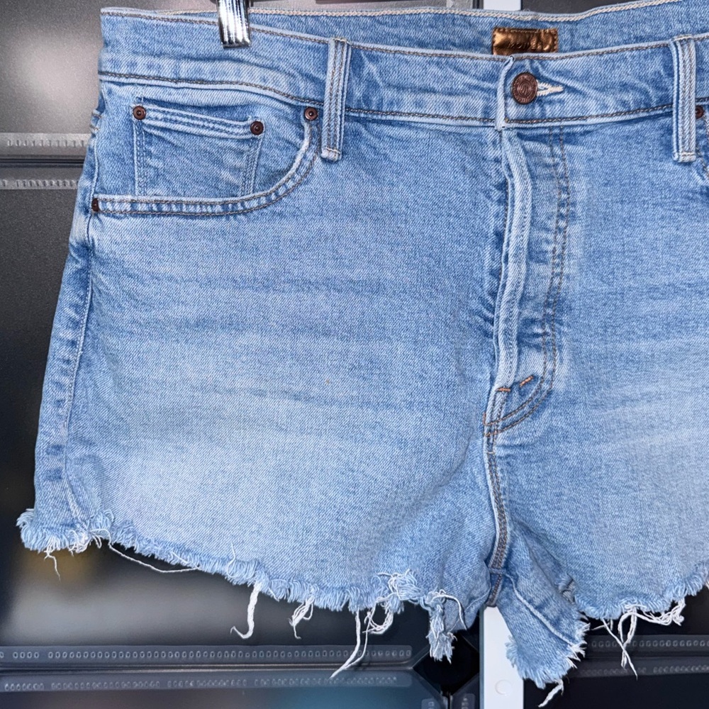 MOTHER The Scrapper Cut Off Fray Short Camera Obscura Denim Shorts Women’s 33 - Picture 3 of 13